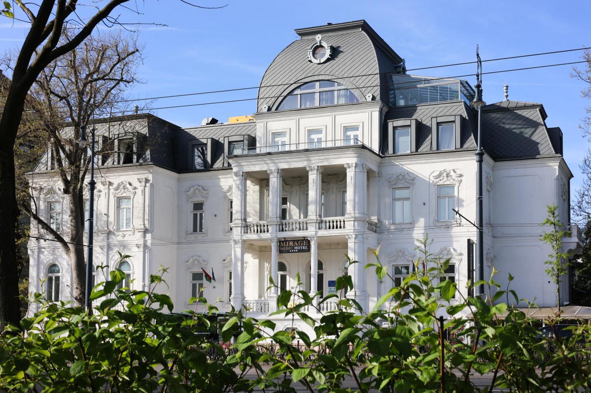 Mirage Medic Hotel Budapest Luaran gambar