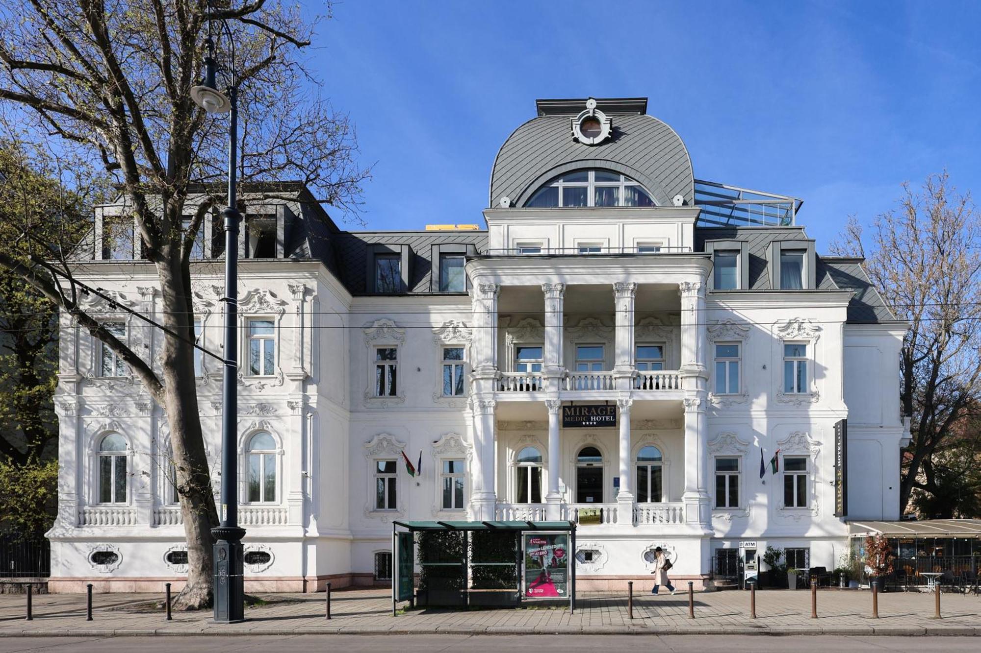 Mirage Medic Hotel Budapest Luaran gambar