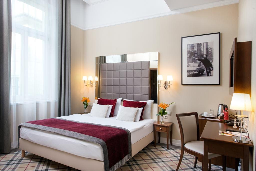 Mirage Medic Hotel Budapest Luaran gambar